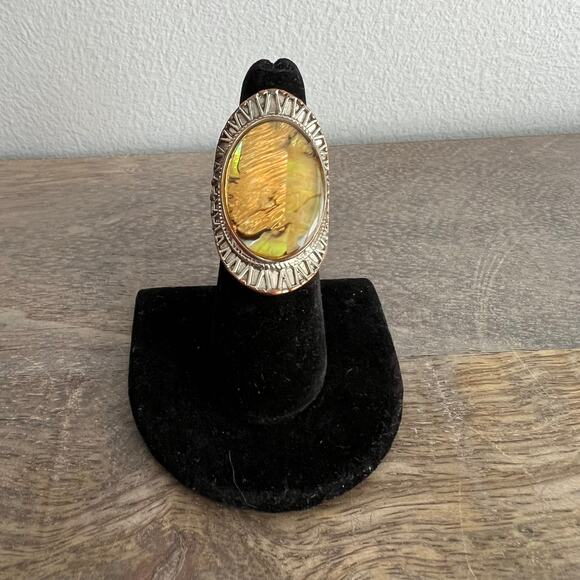 🍭6/$30 Milky iridescent yellowish brown silver metallic cocktail ring size 7 - Picture 1 of 8